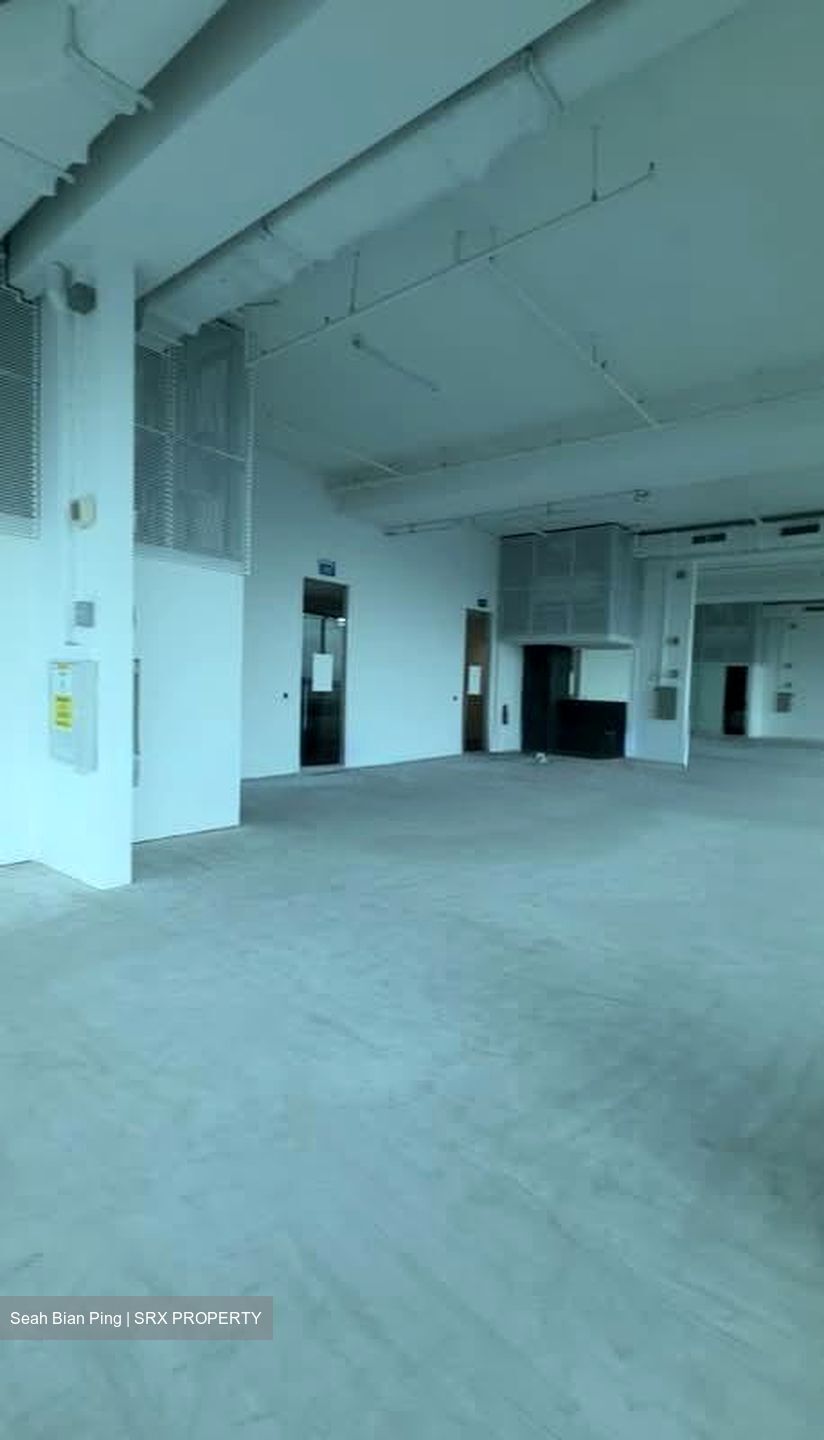 Arc 380 (D8), Office #557778781